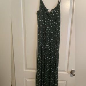 Green midi dress
